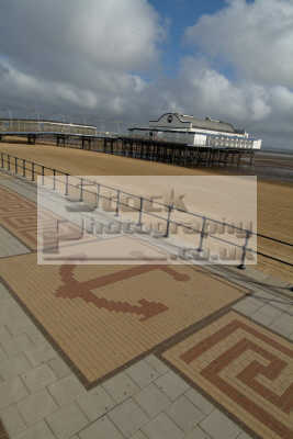 Pier  on Cleethorpes Pier Piers Uk Coastline Coastal Environmental Lincolnshire