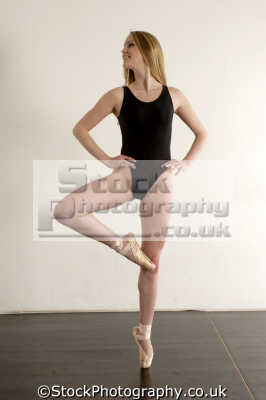 Dancer+pose